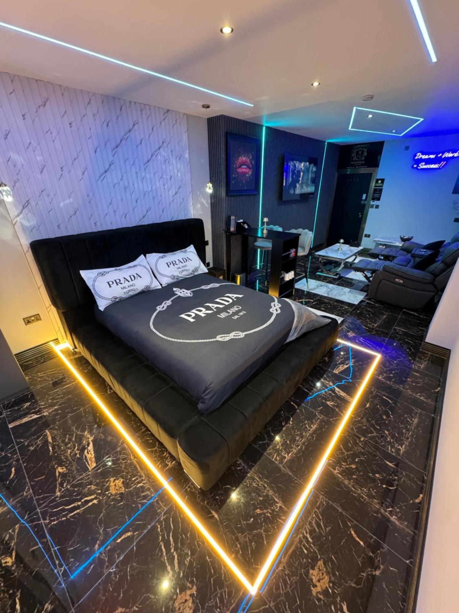 Highfield Private Spa Apartment Bradford  Eksteriør bilde